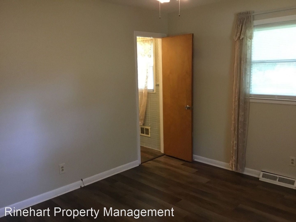 1824 Ebinport Road - Photo 12