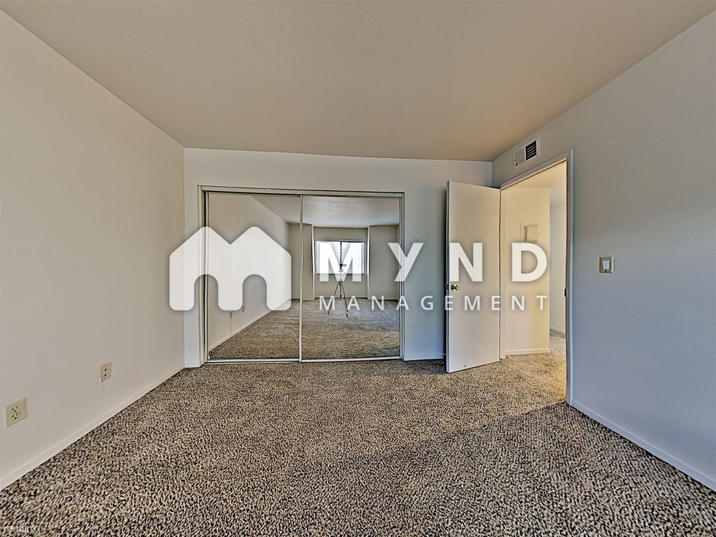 2624 Sunny Slope Dr Apt 7 - Photo 10