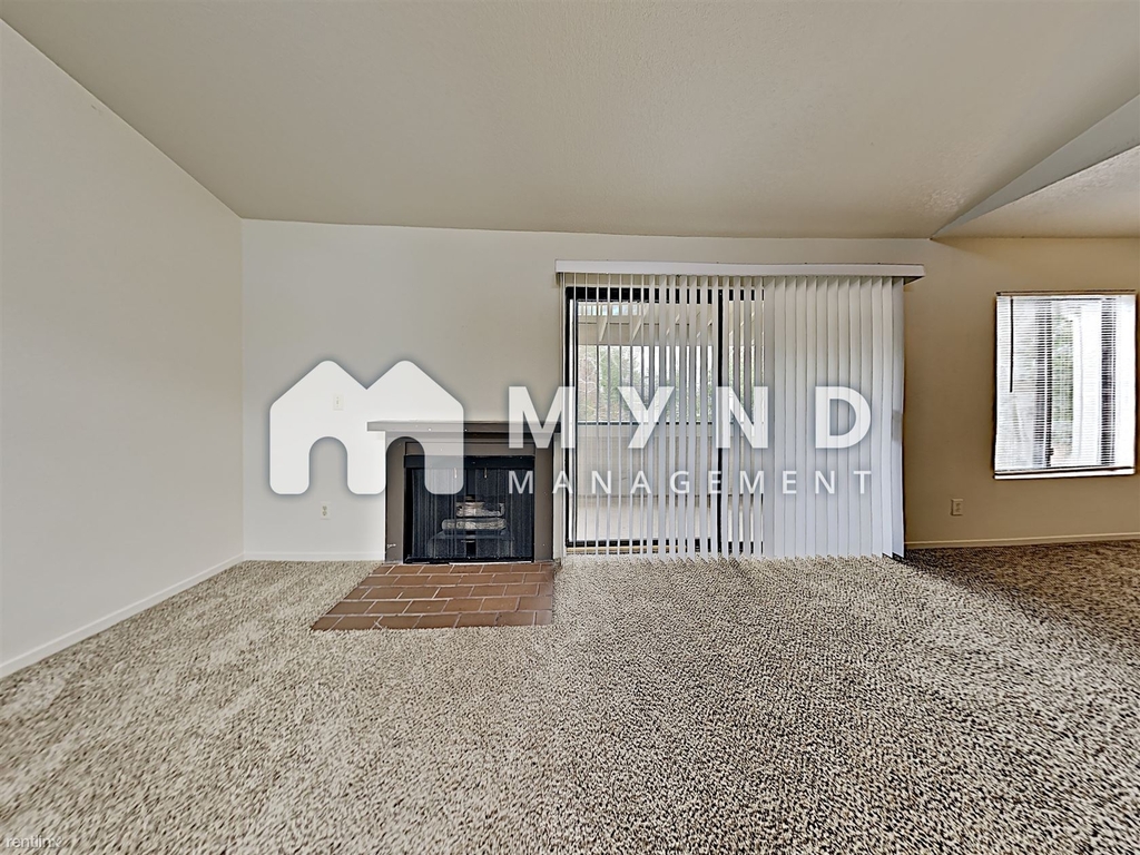 2624 Sunny Slope Dr Apt 7 - Photo 2