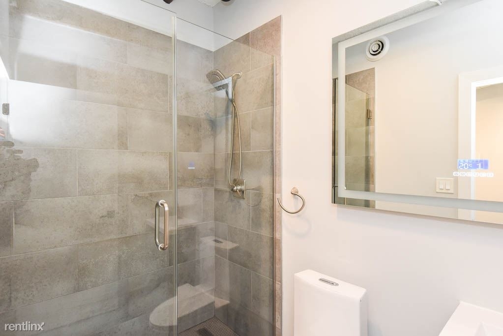 7645 N. Sheridan, Unit 412 - Photo 15