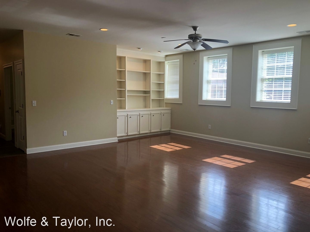 3501 Lyles Street - Photo 2