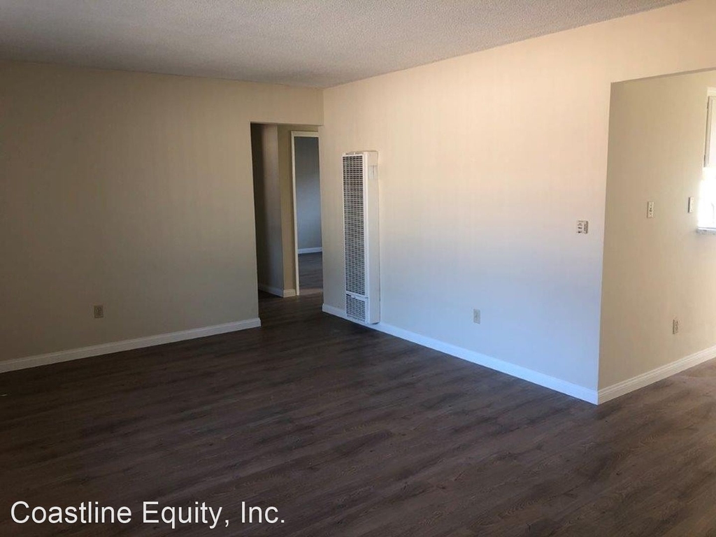 2104 Gates Avenue - Photo 2