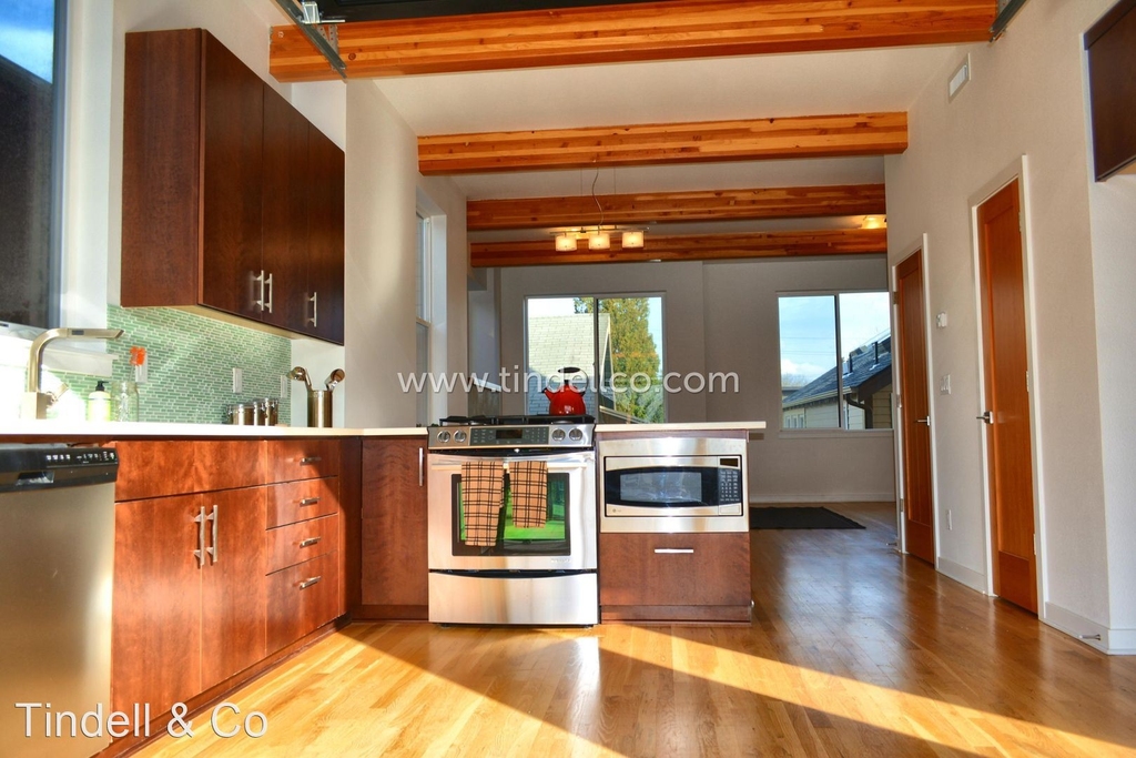 4936 N Haight Ave - Photo 7