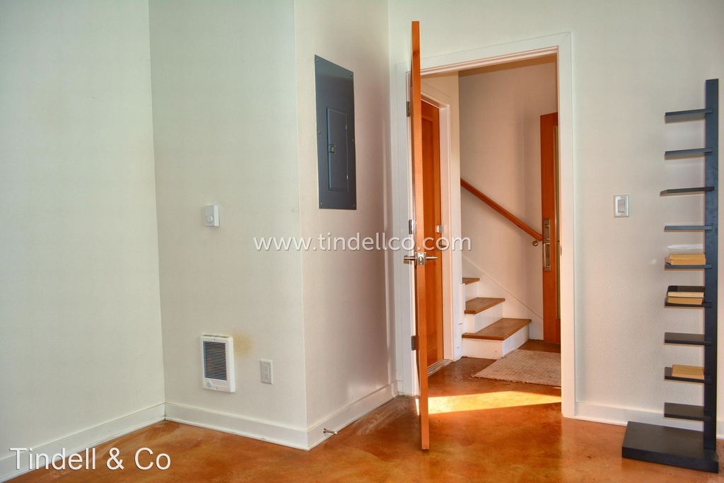 4936 N Haight Ave - Photo 20