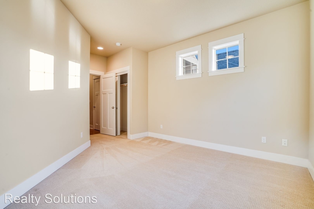 3019 Winkel Way - Photo 26