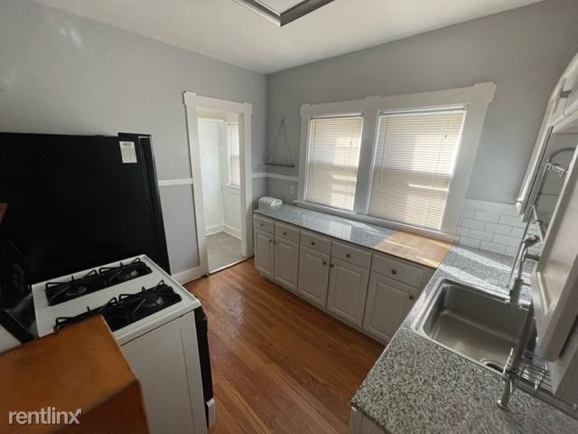 113 Woodlawn Ave #2 - Photo 1