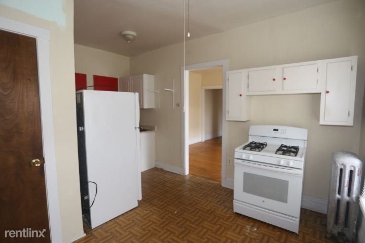 1200 W. Thorndale, Unit 6 - Photo 1