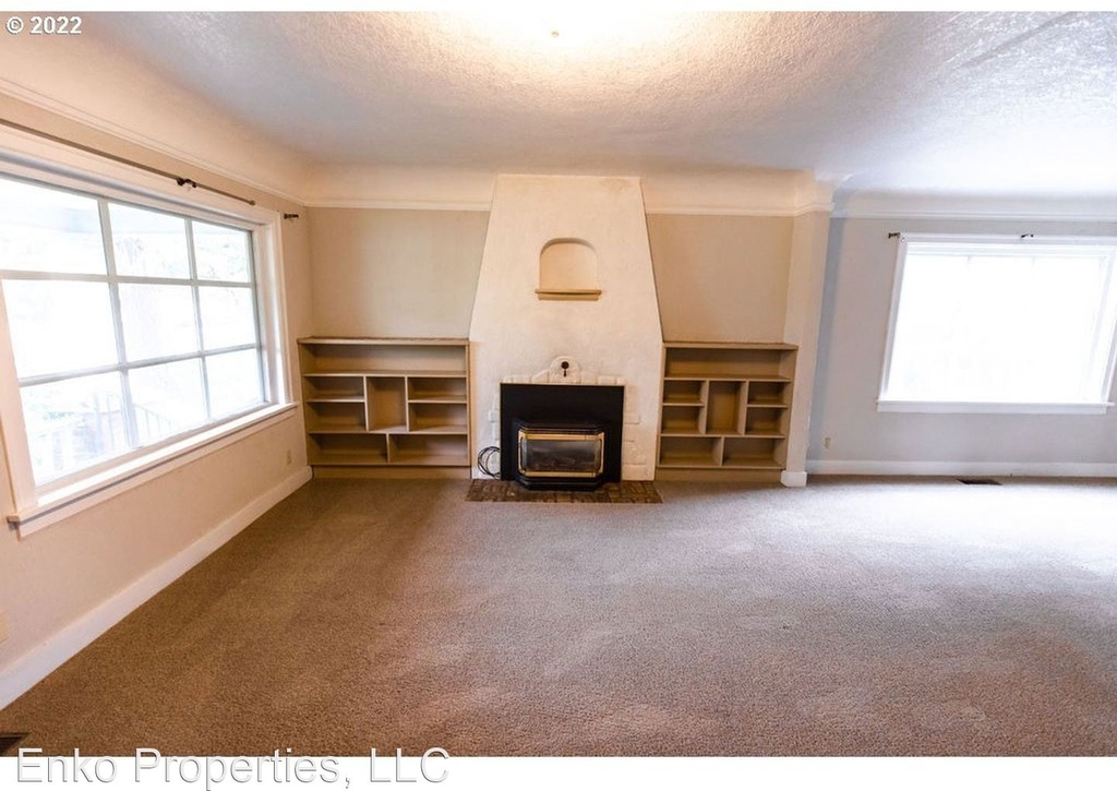 6324 Se 92nd Ave. - Photo 2