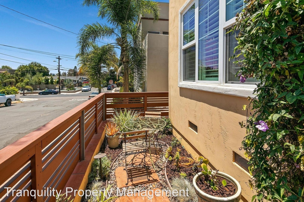 2914 Hawthorn Street - Photo 27