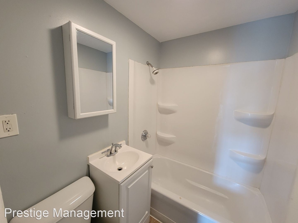 2208 Marshall Place - Photo 8