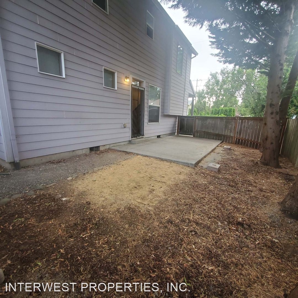 639 Se 48th Ave - Photo 16