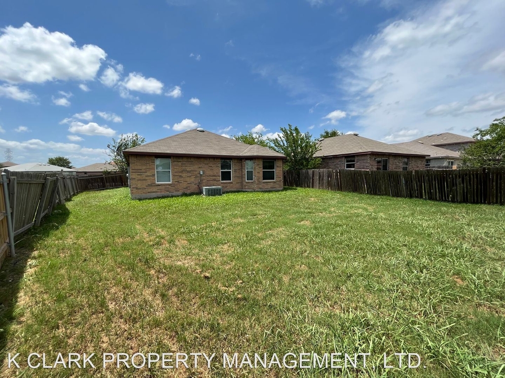 8107 Heights Valley - Photo 36
