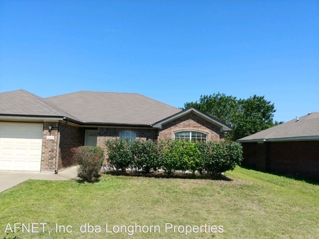 4105 Esta Lee Ave - Photo 0