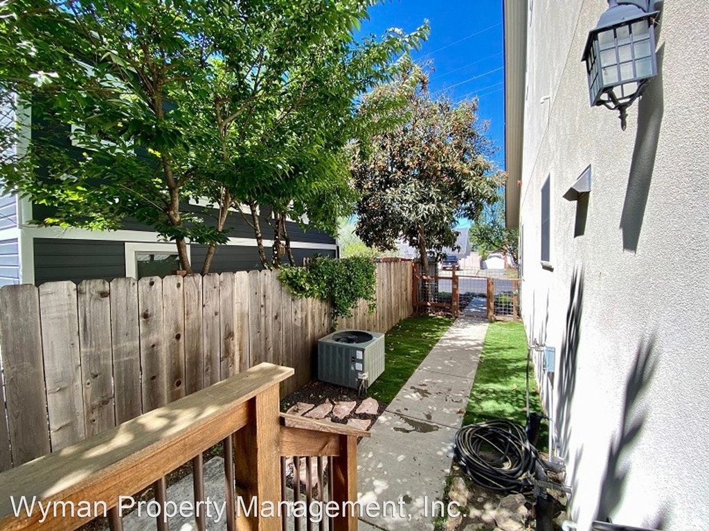 2220 York Street - Photo 24