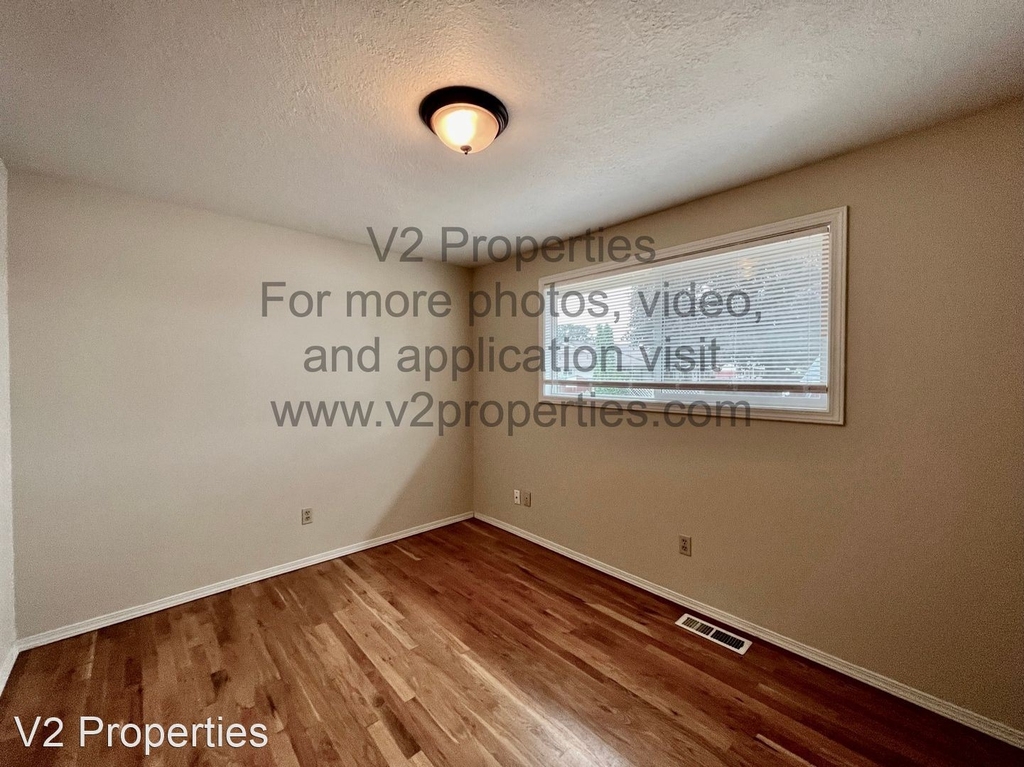 2805 Ne 131st Ave - Photo 20