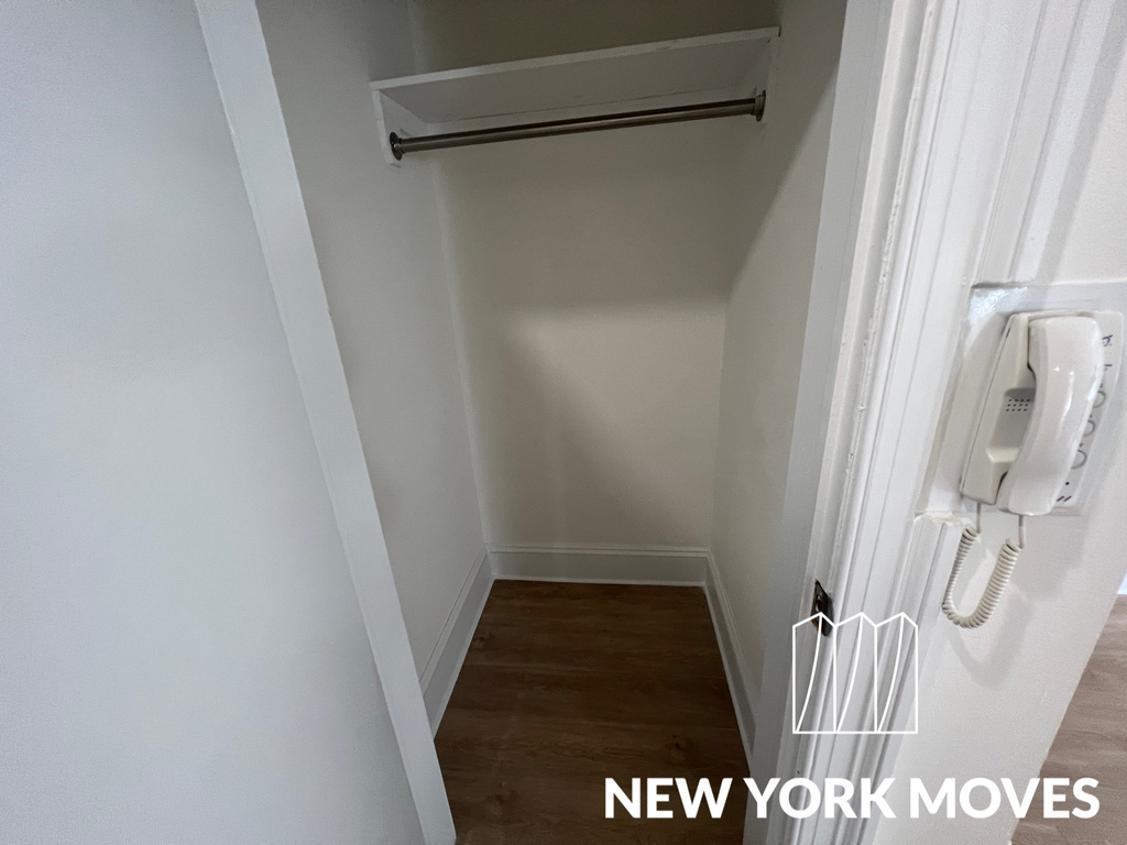 50 West 34th Street - Photo 12