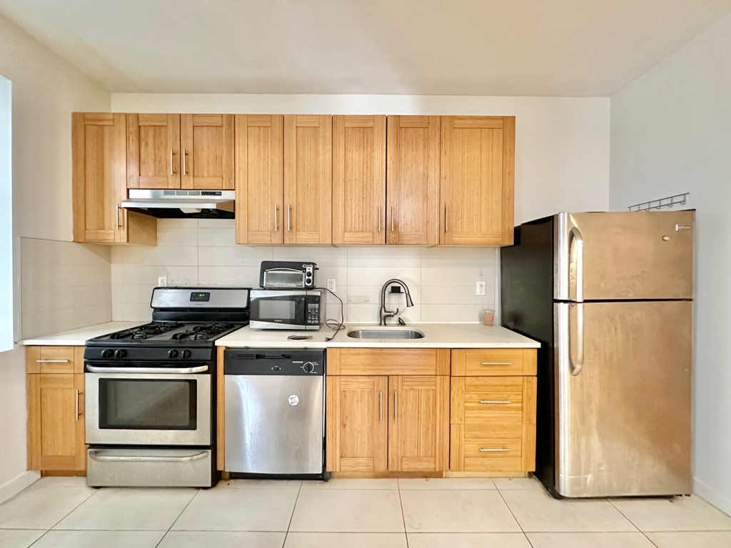 555 West 151st Street - Photo 2