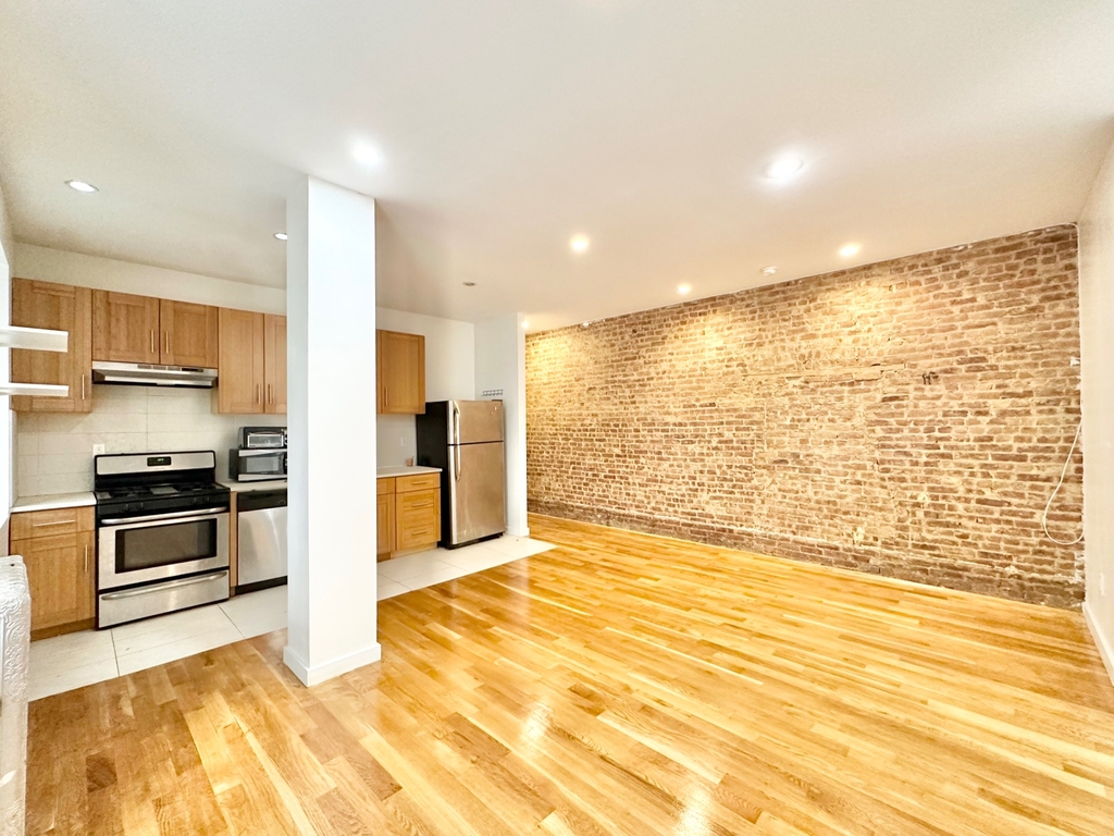 555 West 151st Street - Photo 1