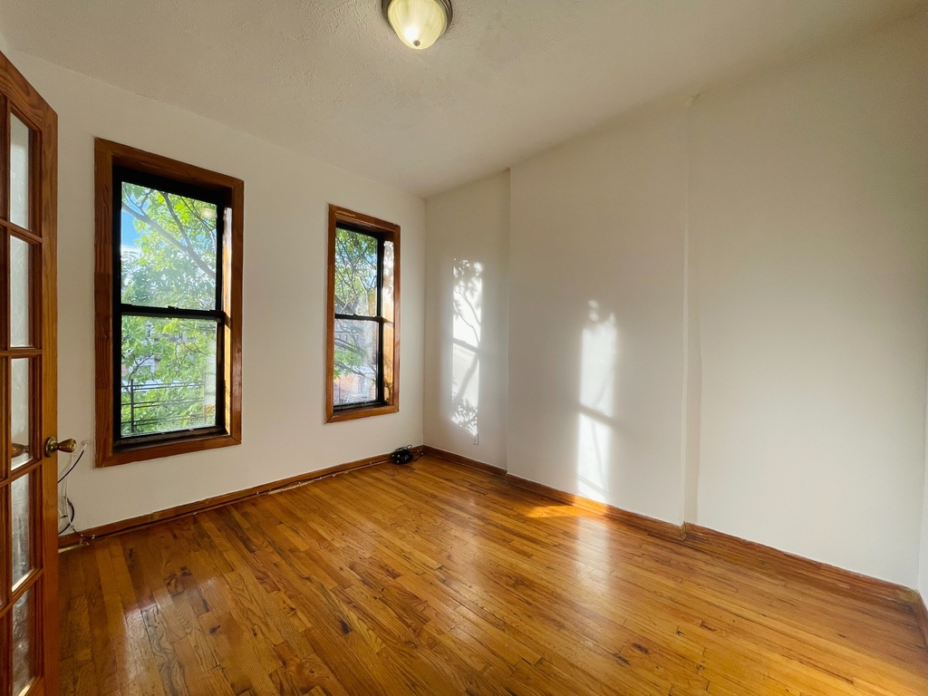 2092 Amsterdam Avenue - Photo 4