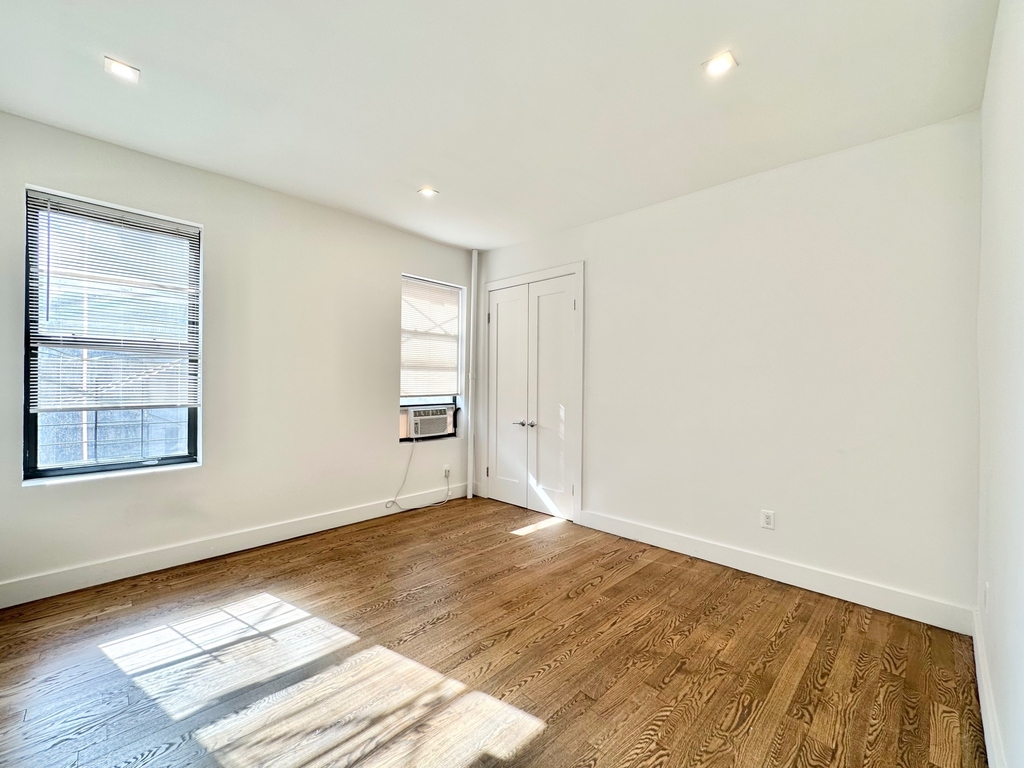 285 Saint Nicholas Ave - Photo 6