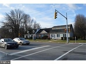 632 Germantown Pike - Photo 2