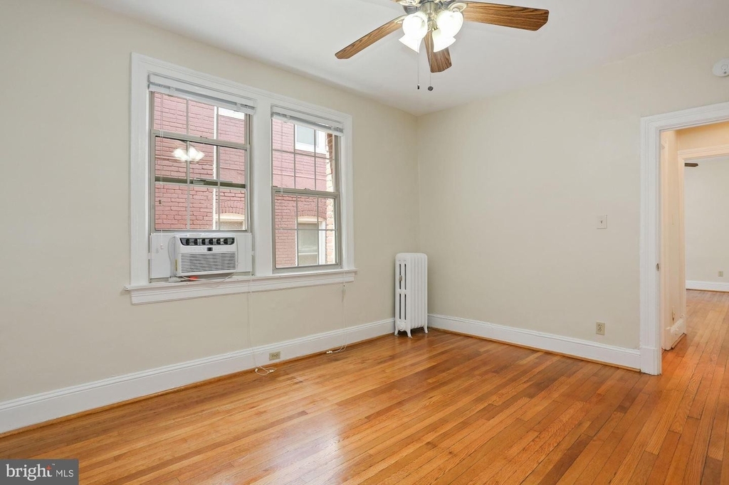 1441 Harvard St Nw #33 - Photo 8