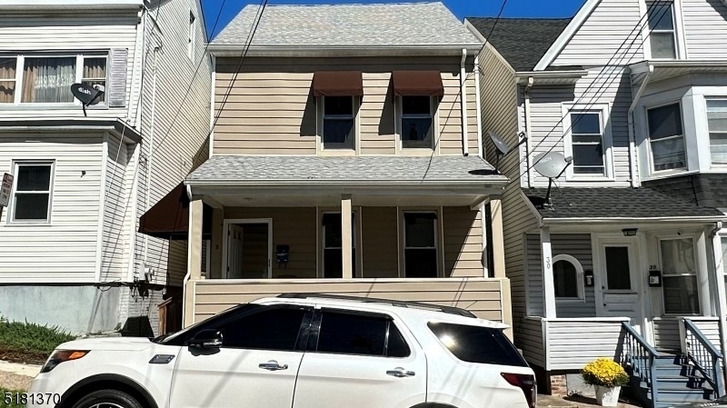 32 Brown Ave - Photo 0