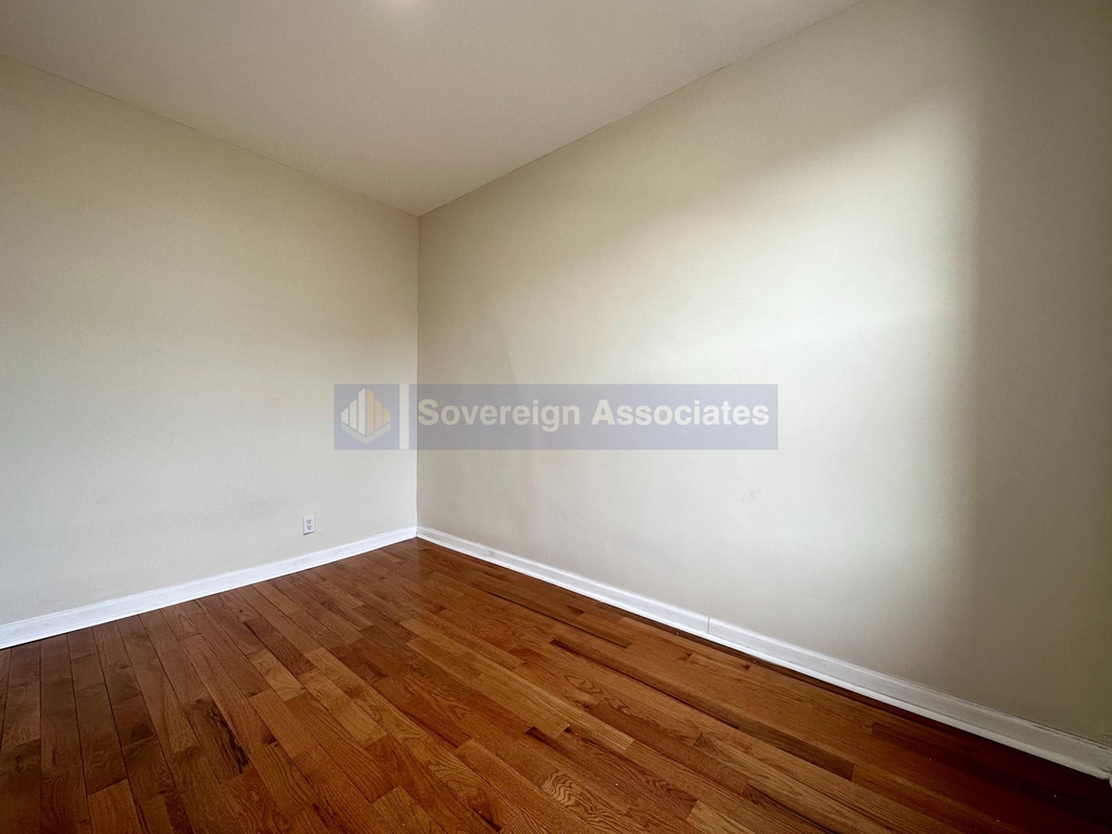 3405 Broadway - Photo 3