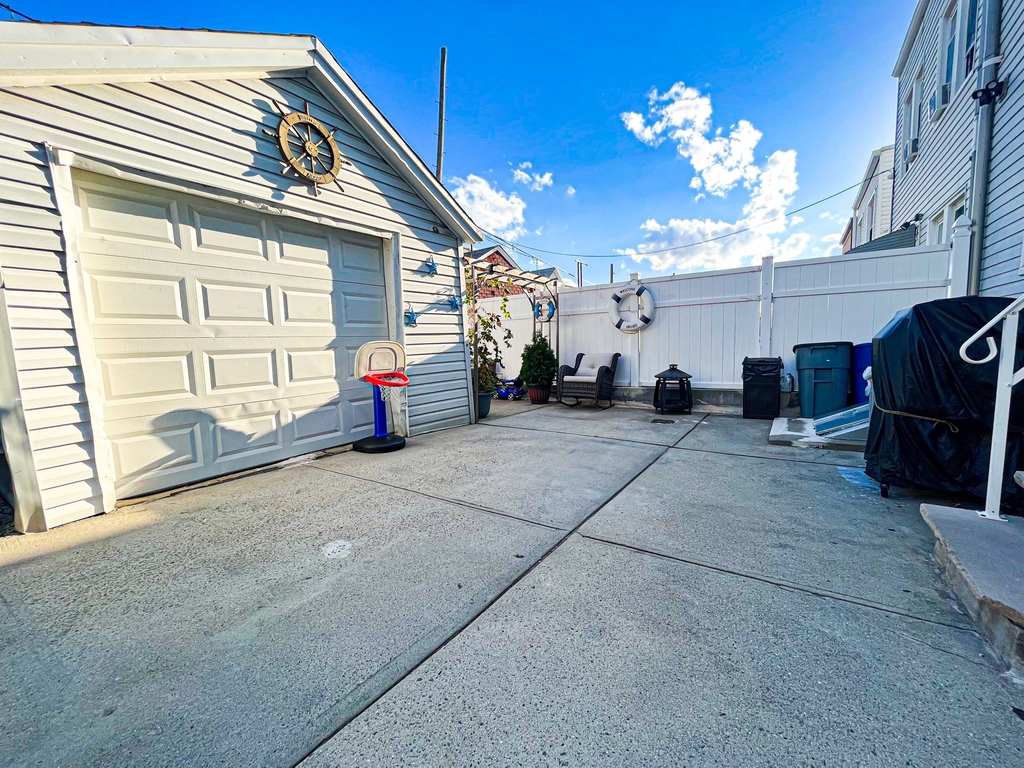 62-86 60th Drive - Photo 7