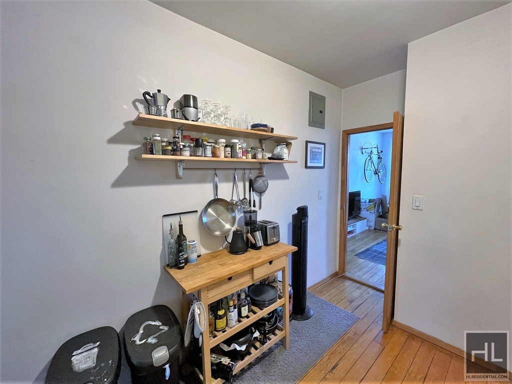 800 Grand Street - Photo 6