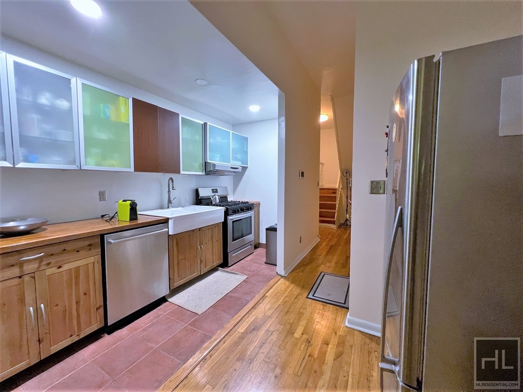 344 South 3 Street - Photo 8