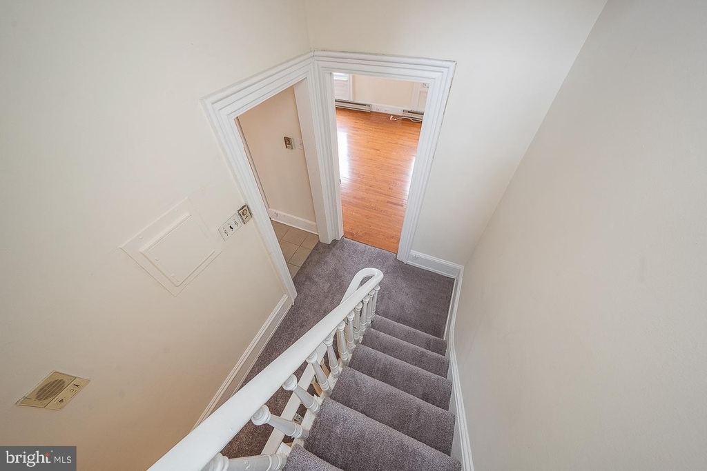 1825 Fairmount Avenue - Photo 8