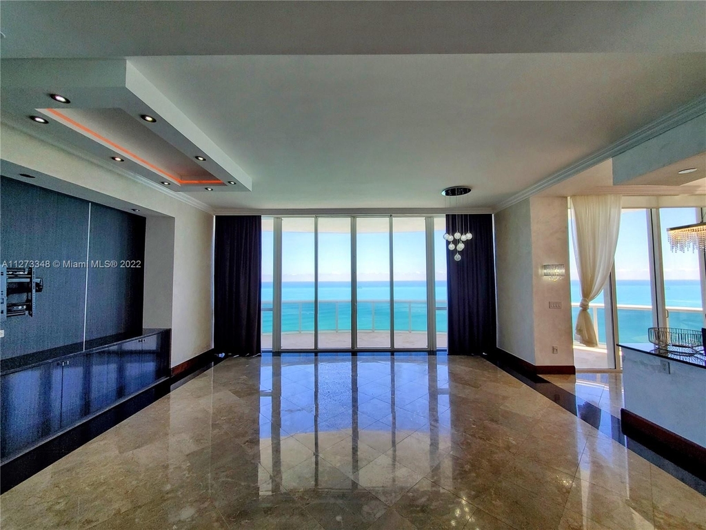 16001 Collins Ave - Photo 8