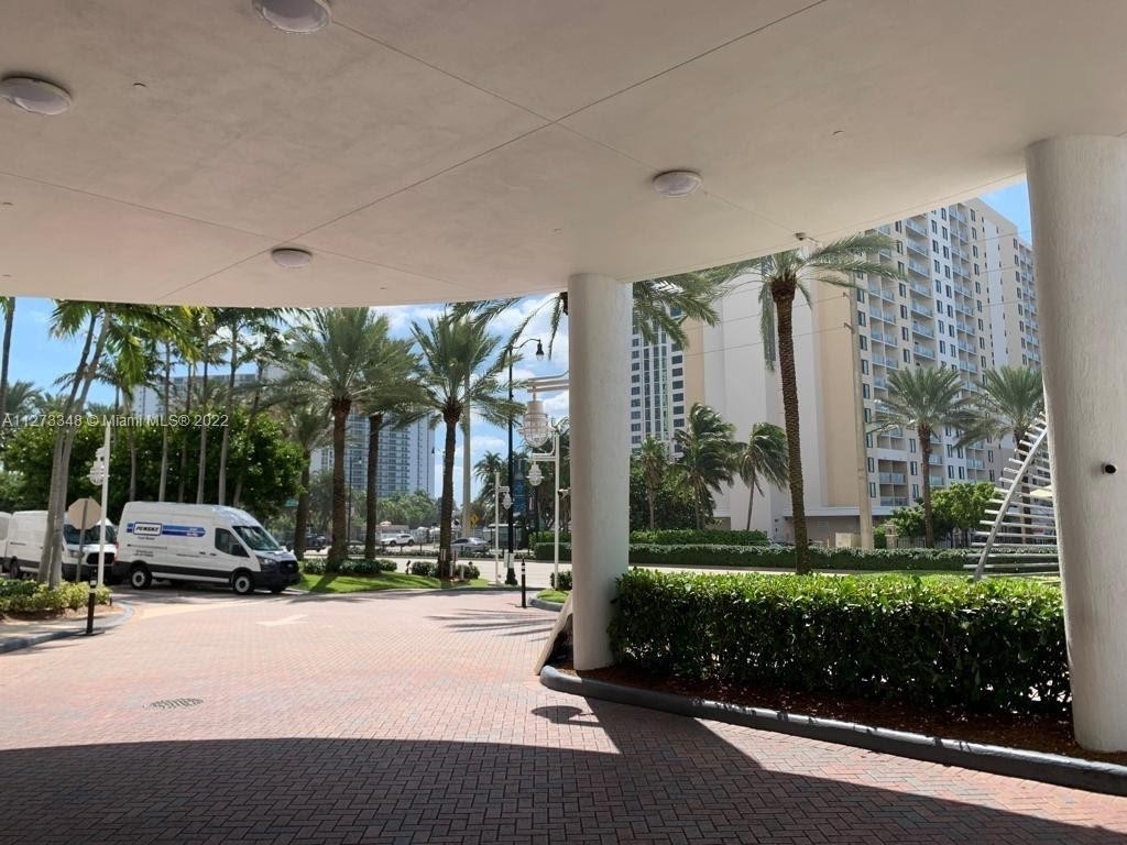 16001 Collins Ave - Photo 37