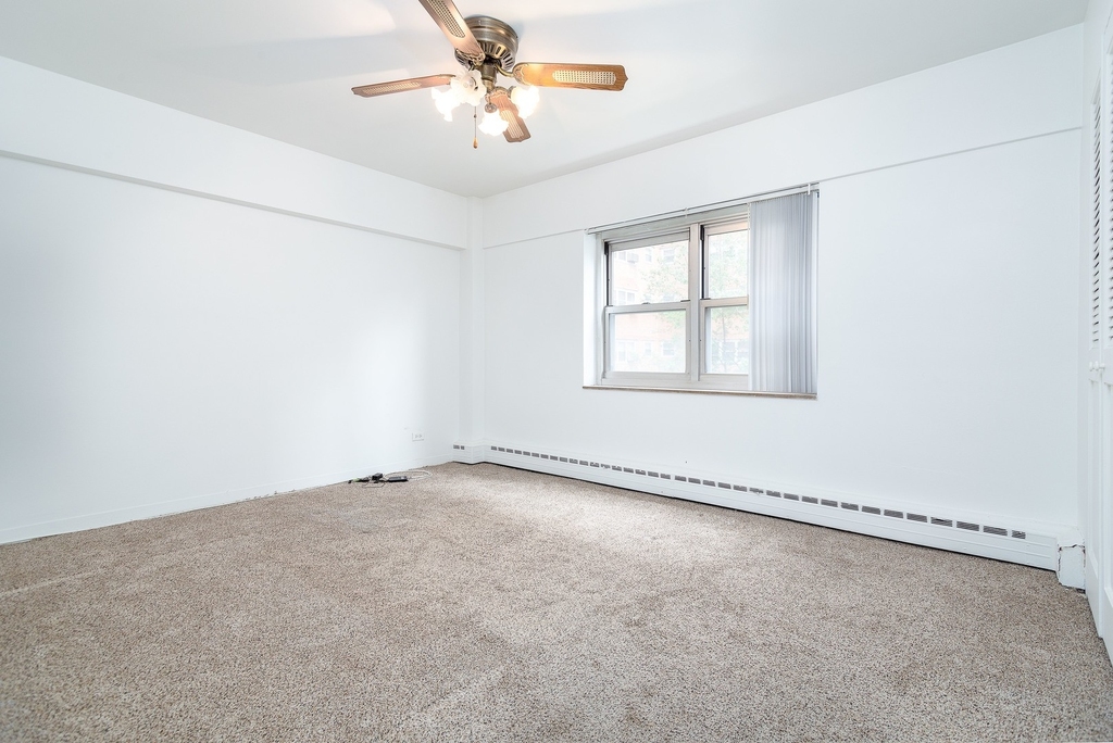 4950 N Marine Drive - Photo 8