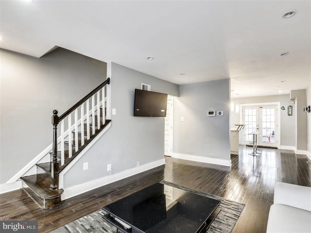 2232 16th Street Ne - Photo 4