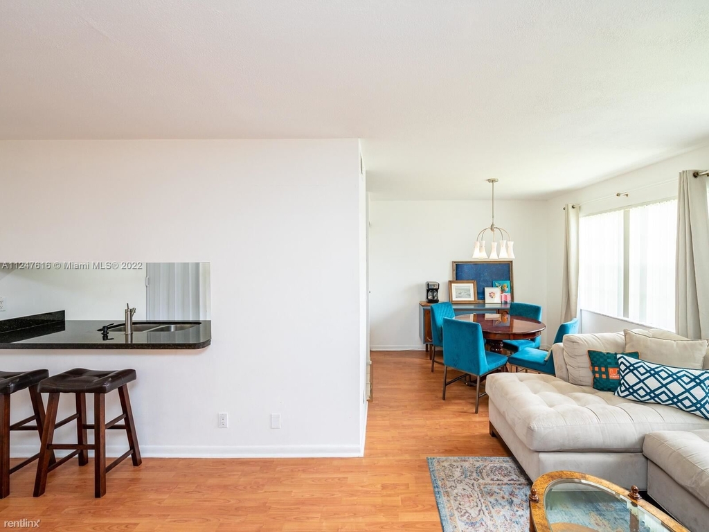 334 Sw 86th Ave Apt 206 - Photo 8