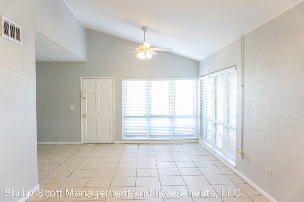 401 W Florida Ave - Photo 2