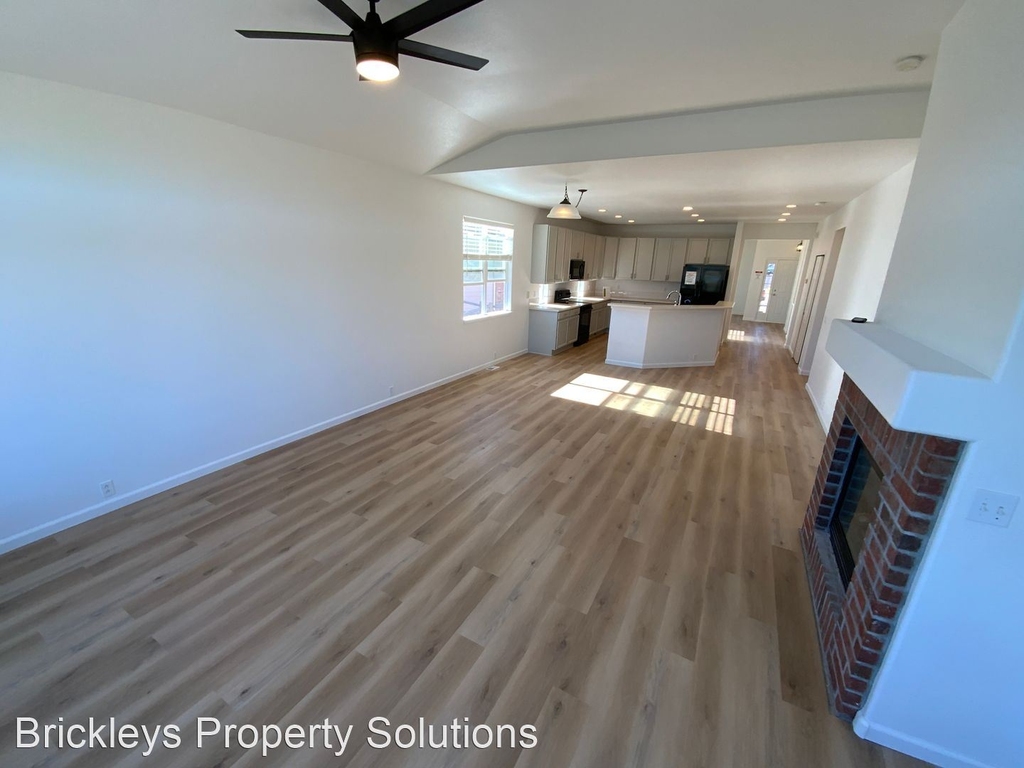 12354 Pine Valley Cir - Photo 16