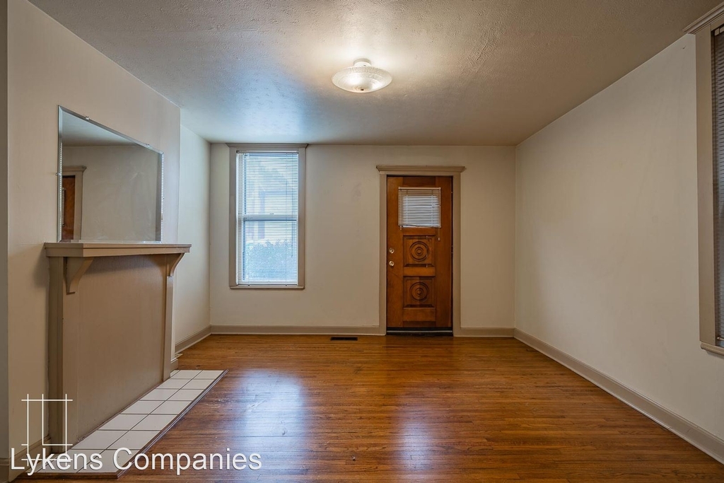 96 Price Ave - Photo 2