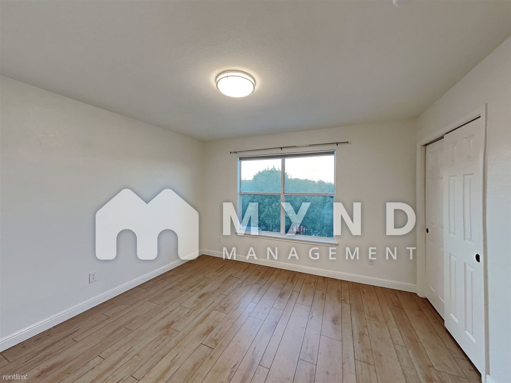 8917 Mountain Shadows Cv Apt B - Photo 28