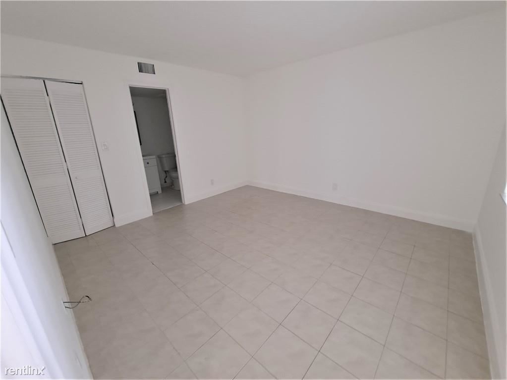 9924 Nob Hill Ct - Photo 16