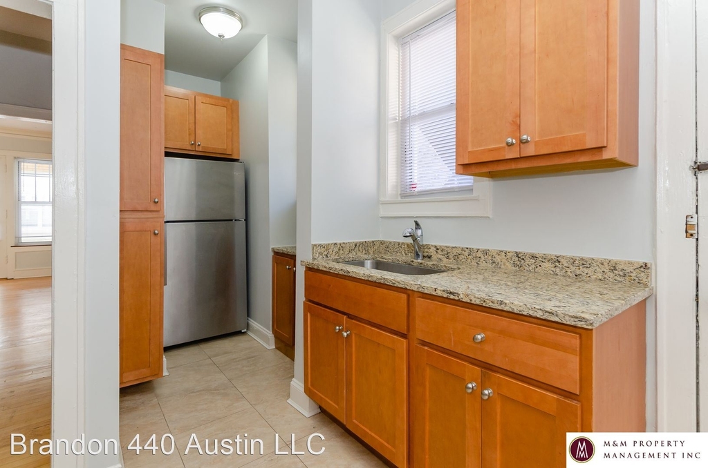 440-448 N Austin Avenue - Photo 6