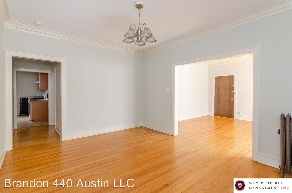 440-448 N Austin Avenue - Photo 3