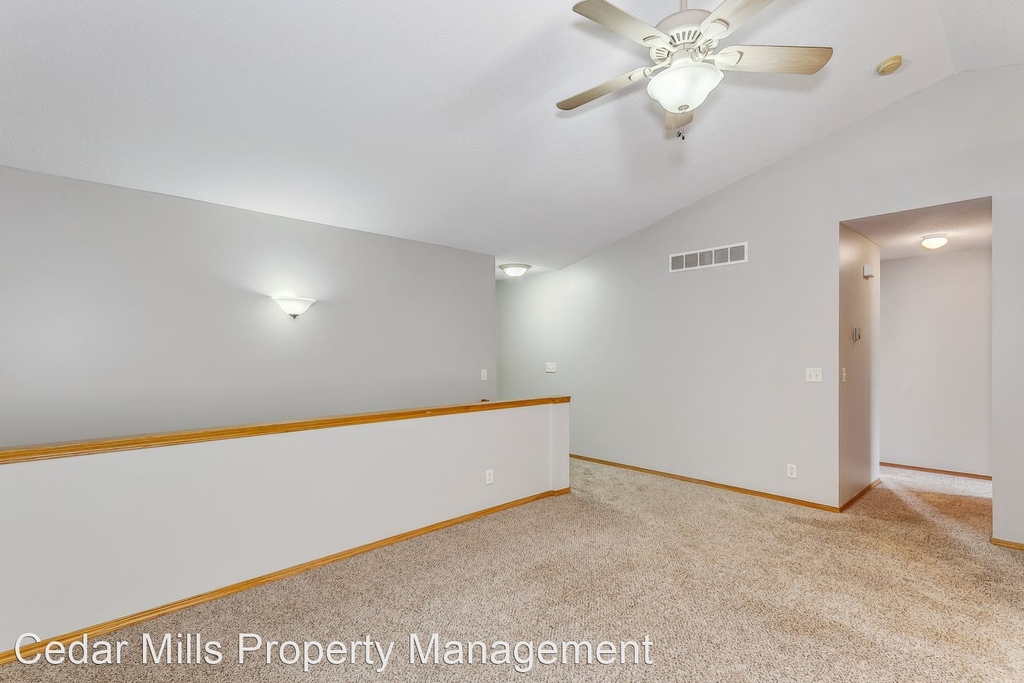 601 W. Autumn Ridge Ct. - Photo 4