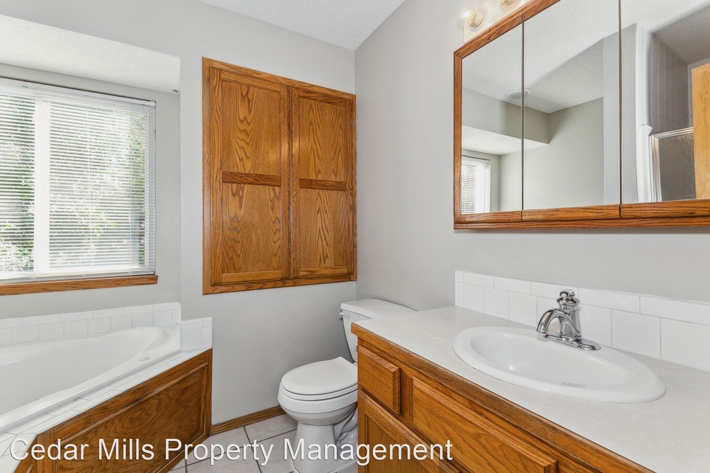 601 W. Autumn Ridge Ct. - Photo 3