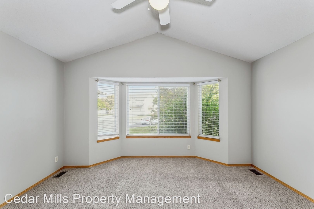 601 W. Autumn Ridge Ct. - Photo 1