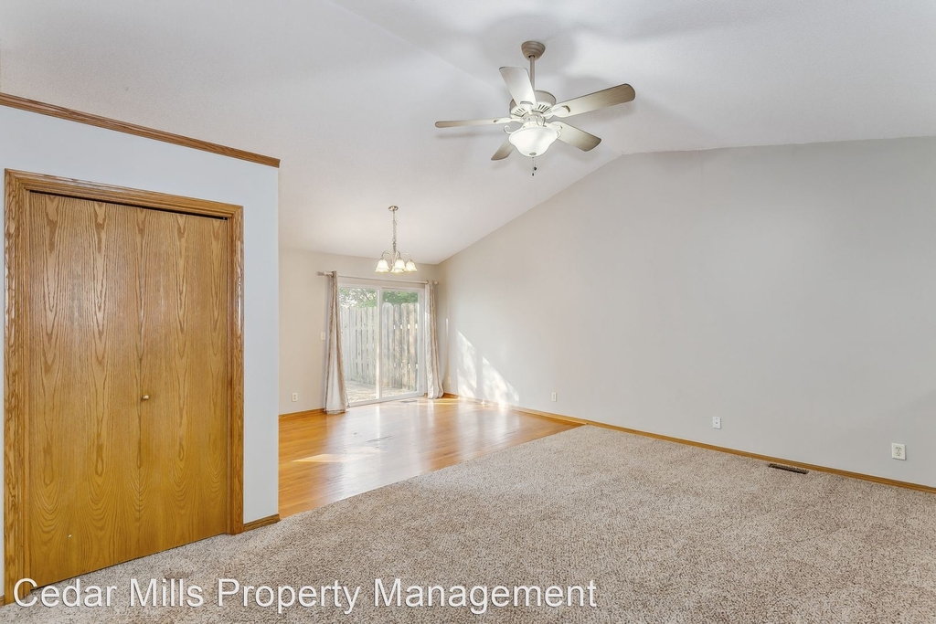 601 W. Autumn Ridge Ct. - Photo 7