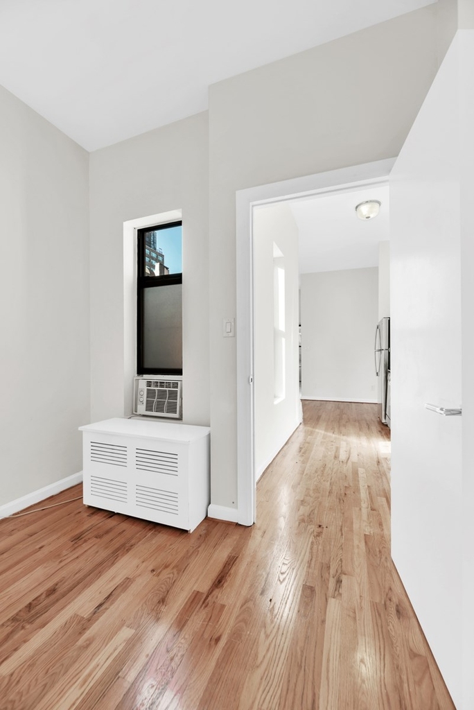 404 East 63rd Street - Photo 2