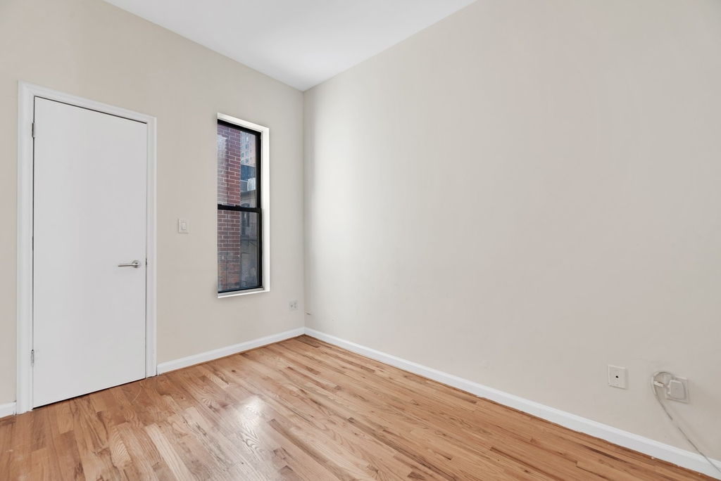 404 East 63rd Street - Photo 3